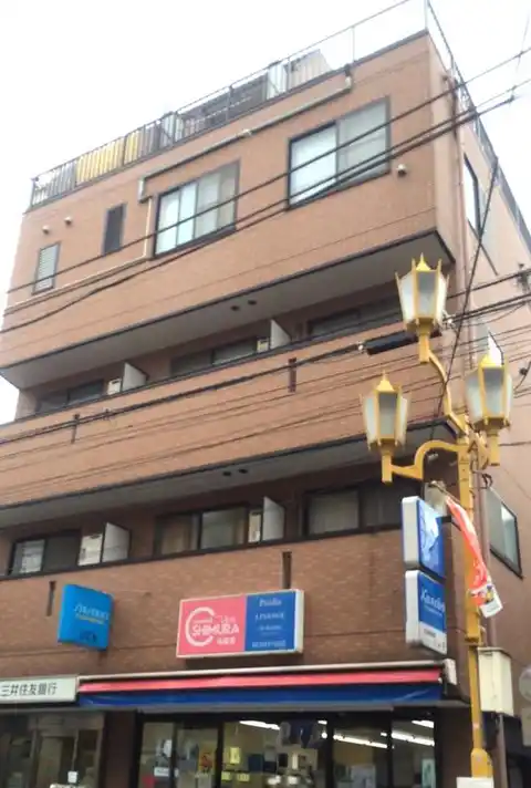 リライアンスコート志村